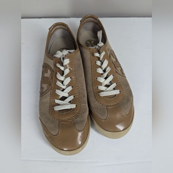 Tory Burch Murphy Sneakers Size 9 Tan Suede Patent Leather Logo Low Top Casual - Picture 8 of 11